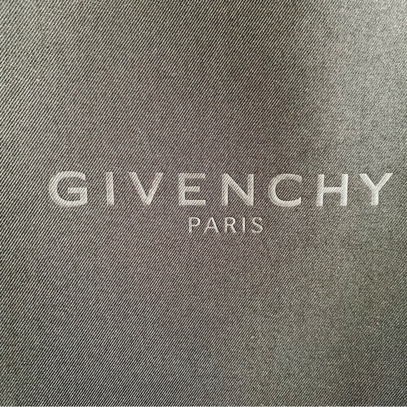 Givenchy Black Dust Bag - Picture 2 of 6